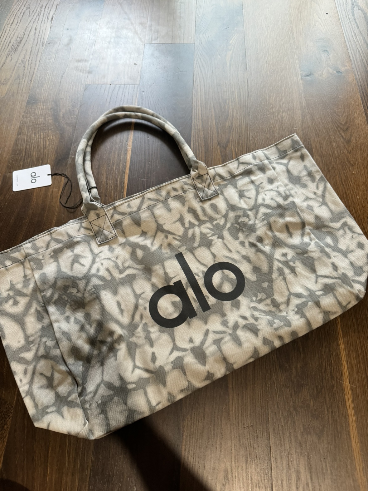 Alo tote bag (BNWT)