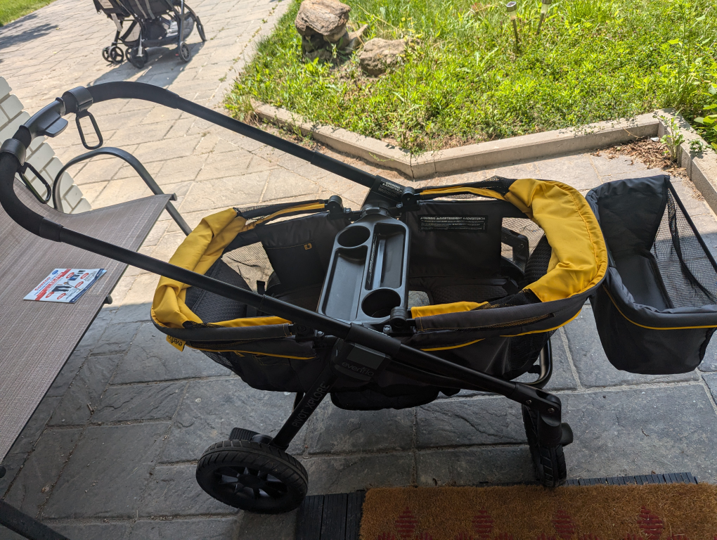 Evenflo Pivot Xplore All-Terrain Stroller Wagon