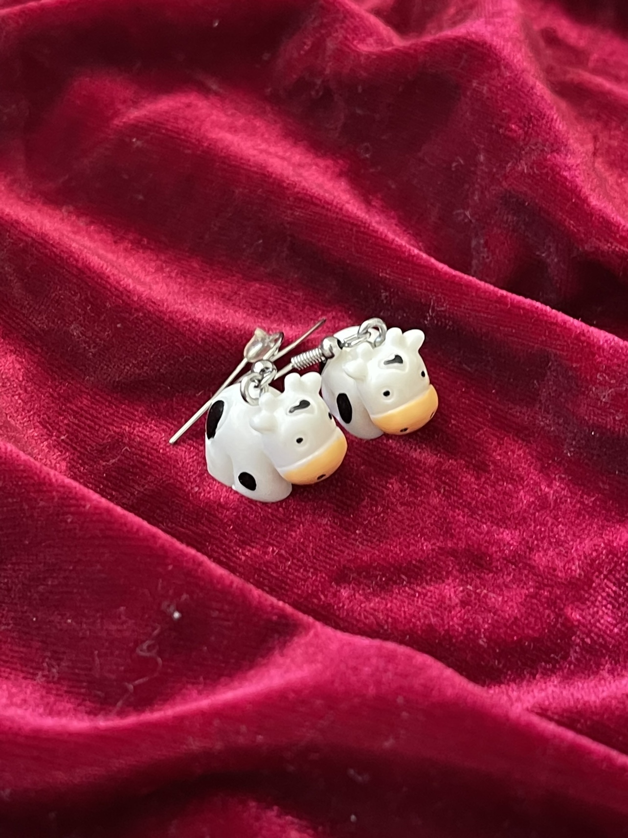 Cow earrings thumbnail