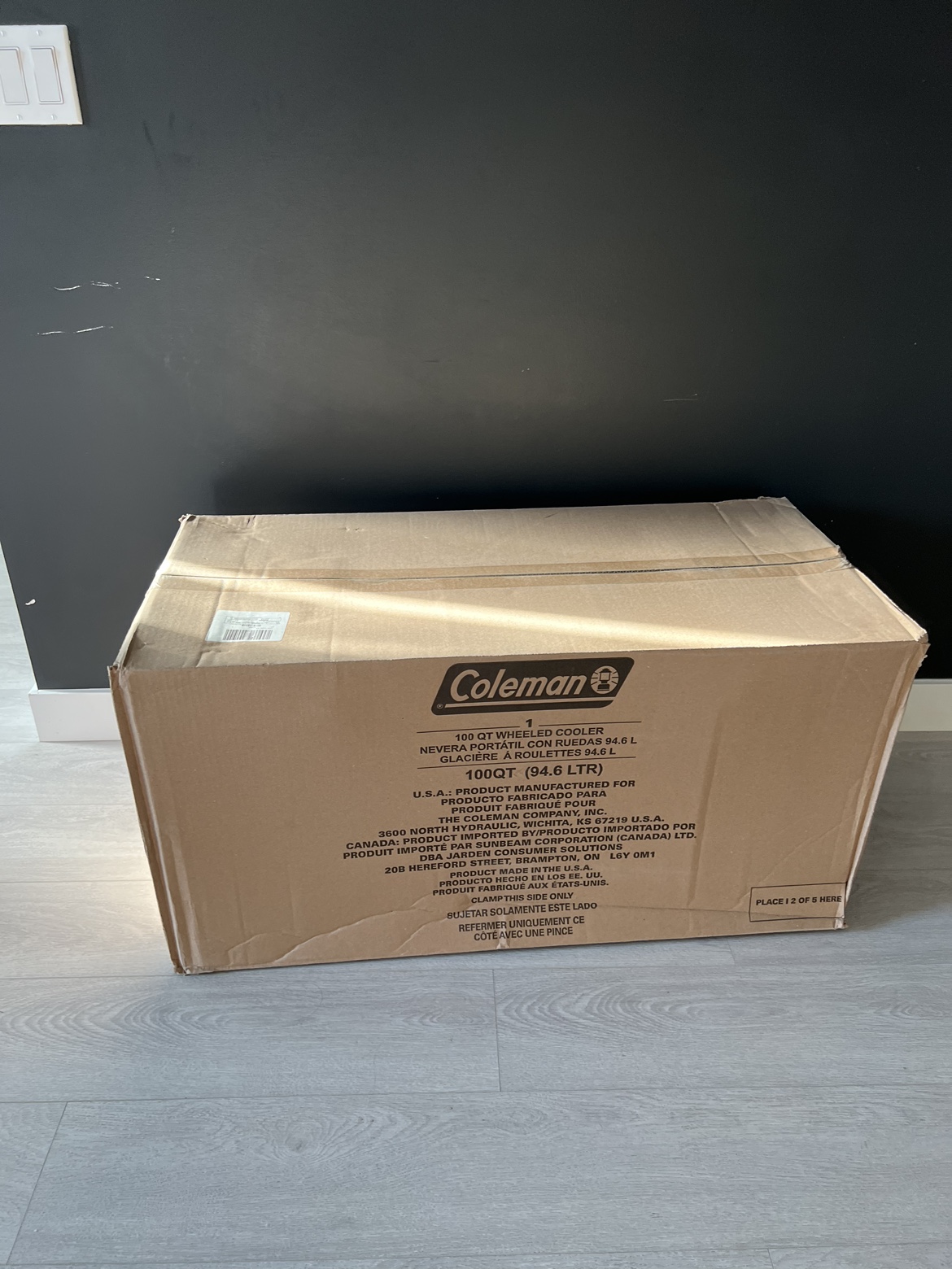 New 100Q Coleman Cooler on Wheels