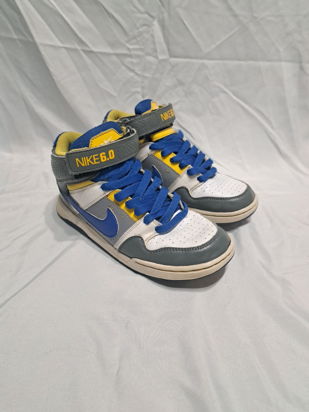 Nike Shoes Kids 4y - photo 2