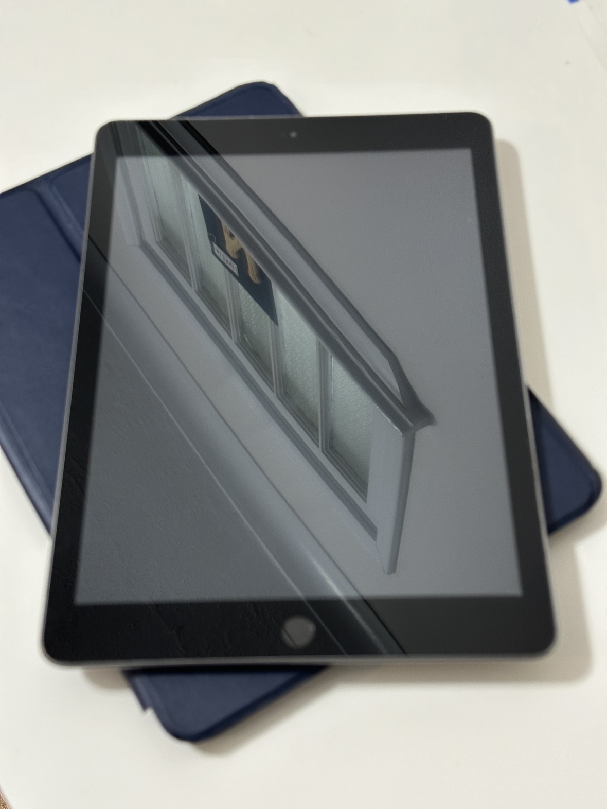 iPad 6th gen 128gb - photo 3