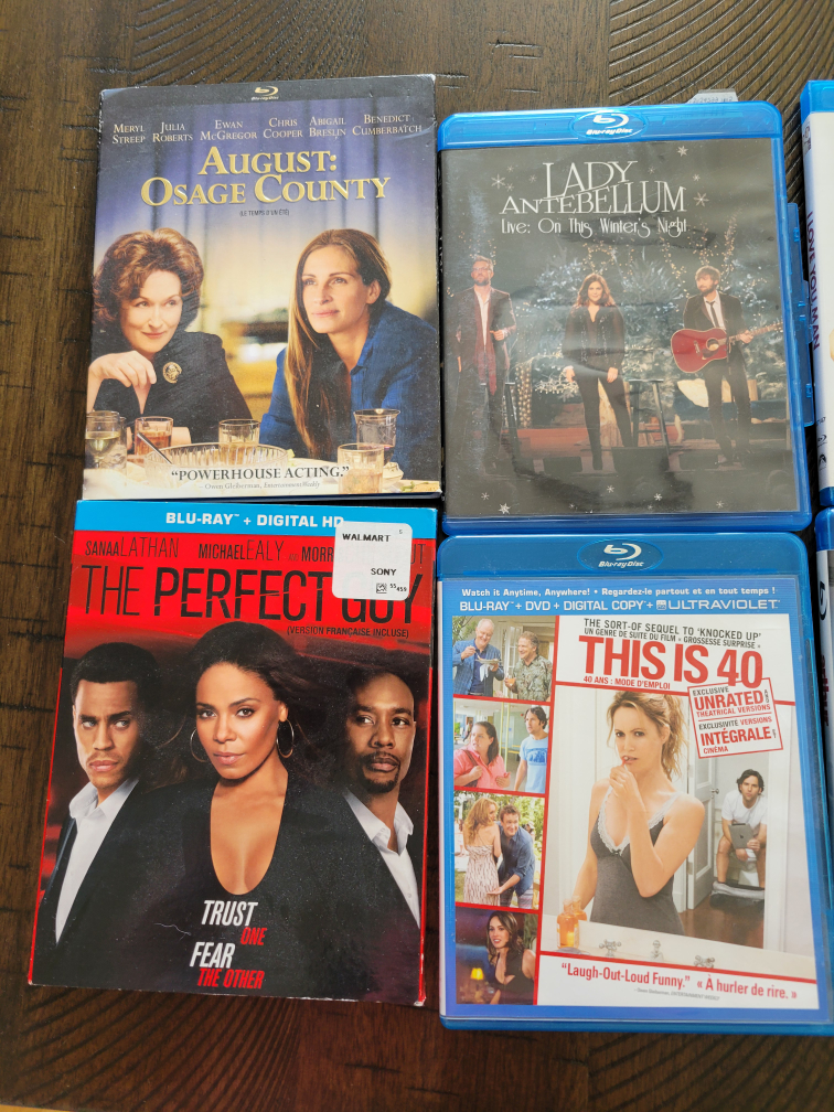 Assorted Blu-Rays and DVDs image indicator(2)