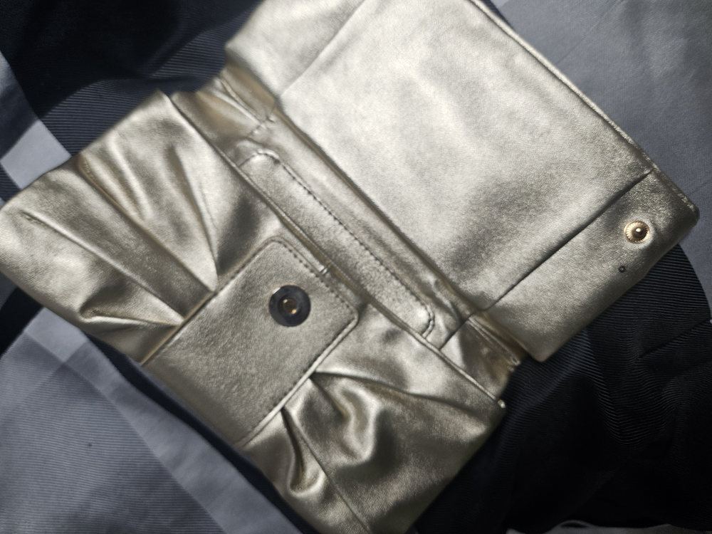 versace perfume clutch image indicator(3)