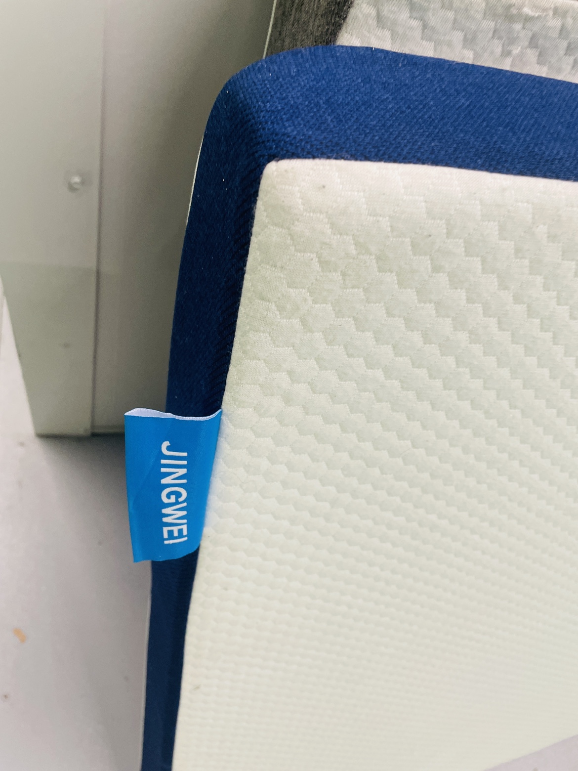 Two memory foam futon mattresses - photo 4