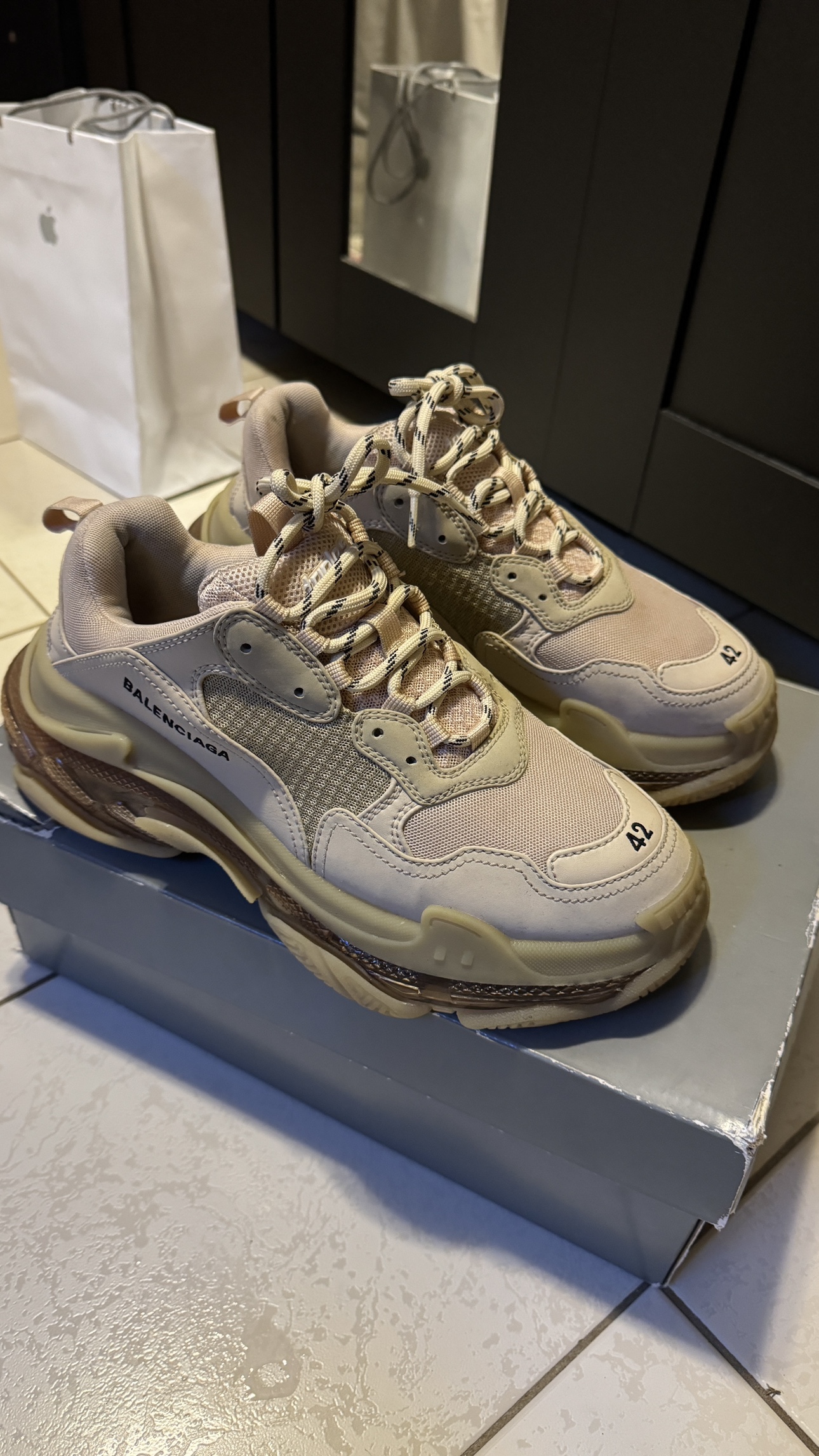 Balenciaga Triple S beige