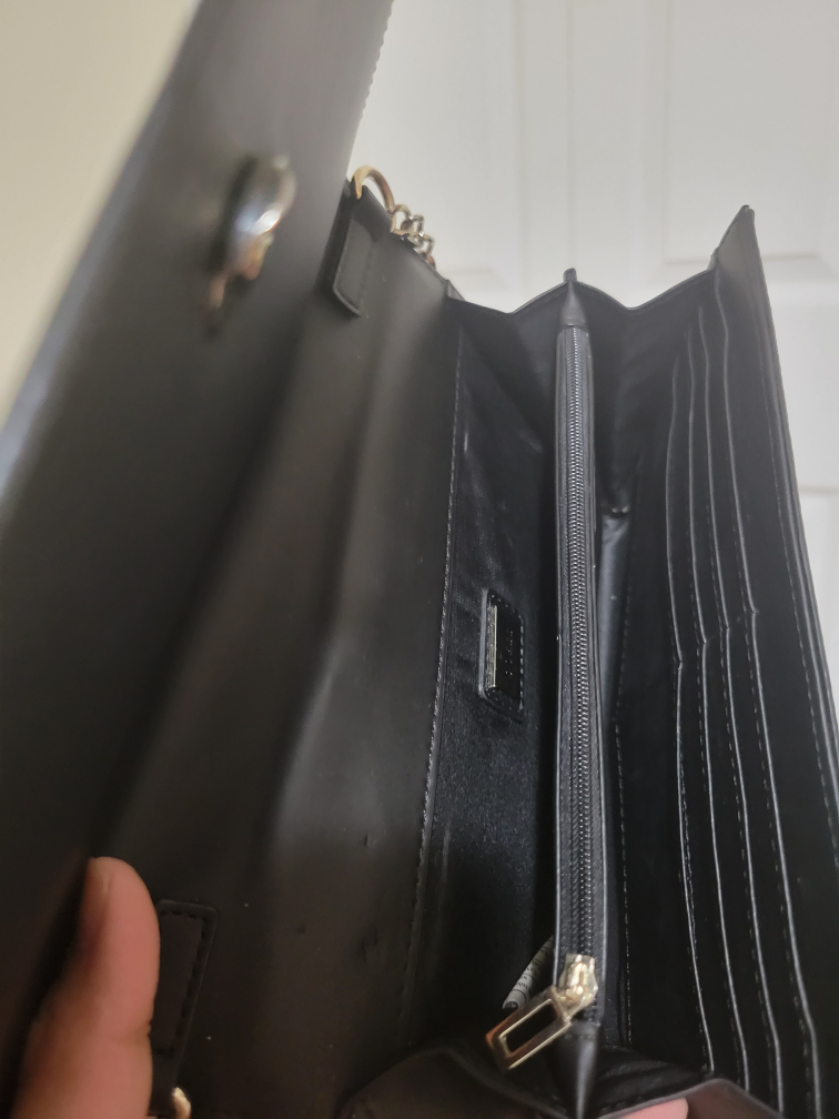 GUESS BLACK SILVER CROSSBODY PURSE LIKE NEW image indicator(4)