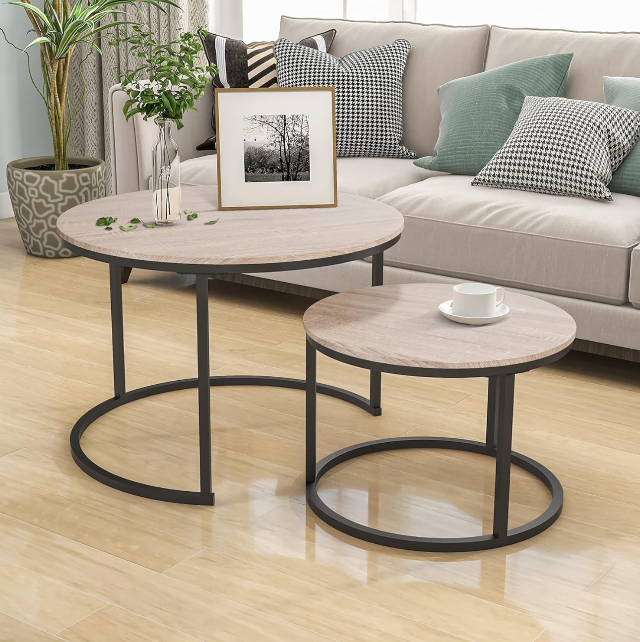 Round coffee table (set of 2)