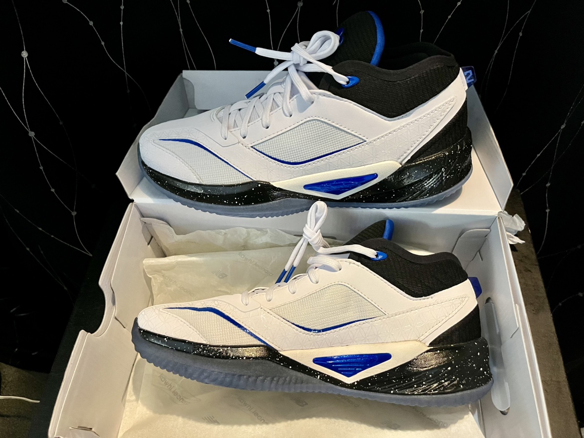 KAWHI III BASKETBALL SHOES - MEN’S SIZE 8 thumbnail