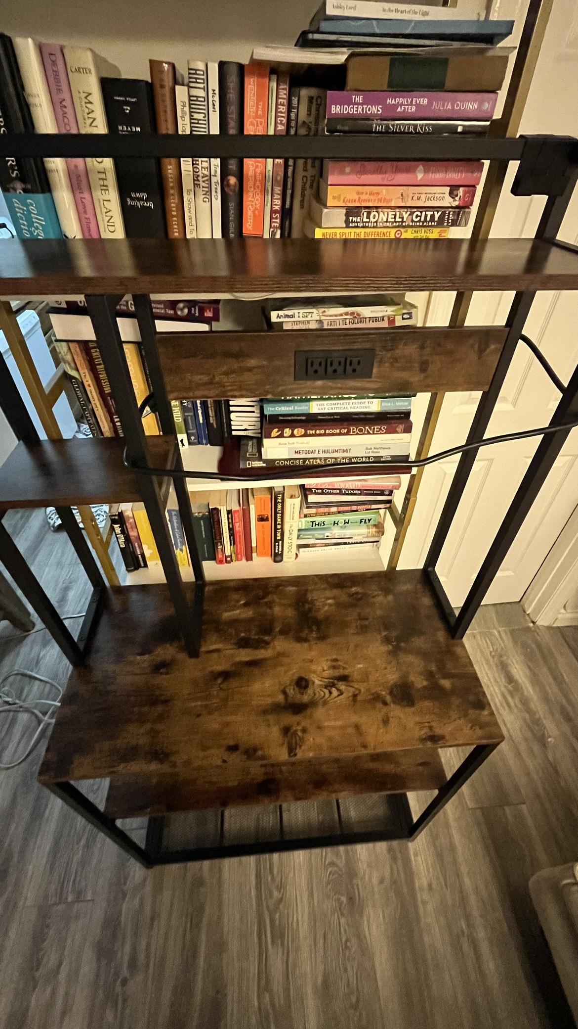 Bookshelf - photo 3