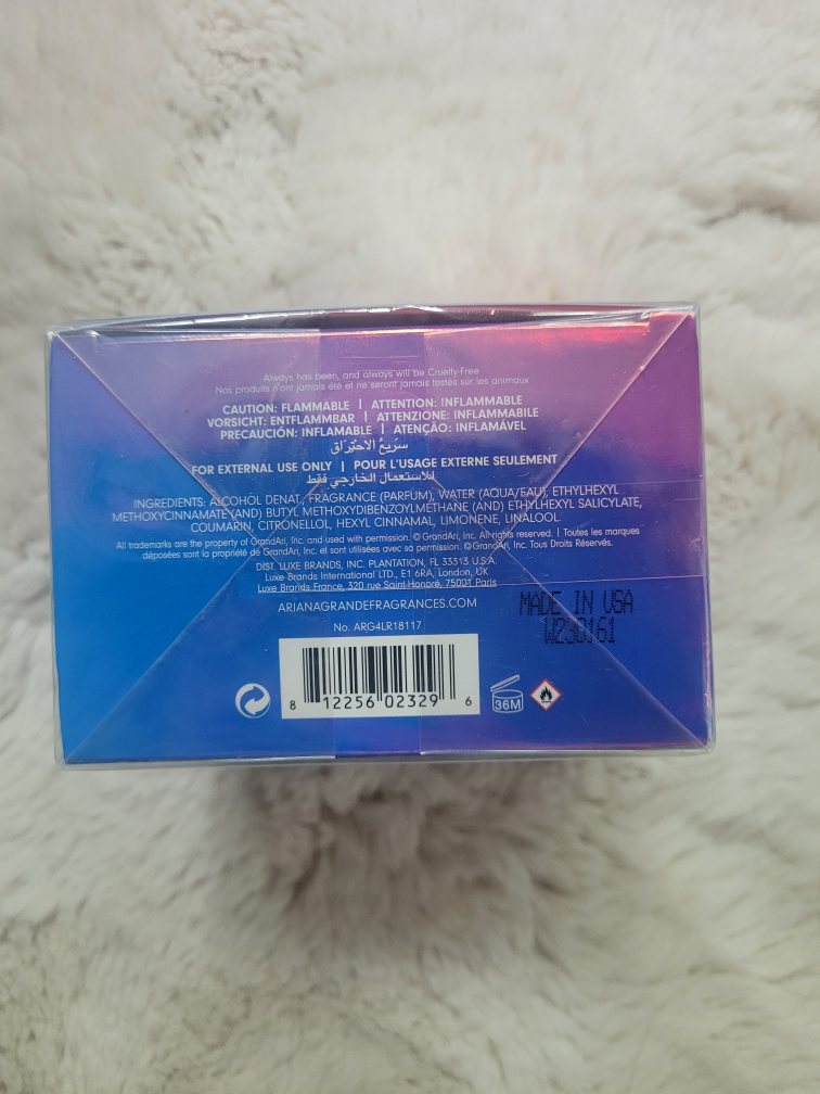 BNIB Ariana Grande Cloud perfume image indicator(3)