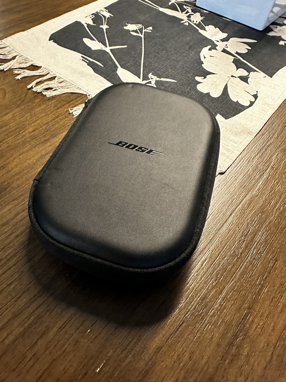 Bose quiet comfort noise cancelling headphones in black - photo 3