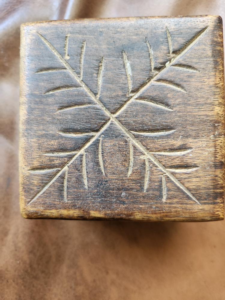 Small wooden box #freestyle 🥕 thumbnail