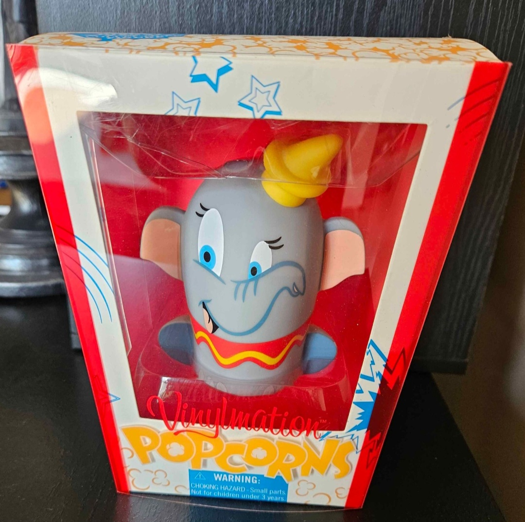 Disney Vinylmation Popcorns Dumbo vinyl figure in EUC