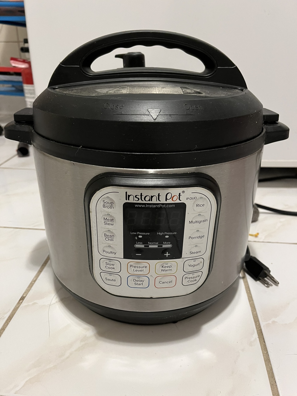 Instant pot duo 6 quart, very good condition thumbnail