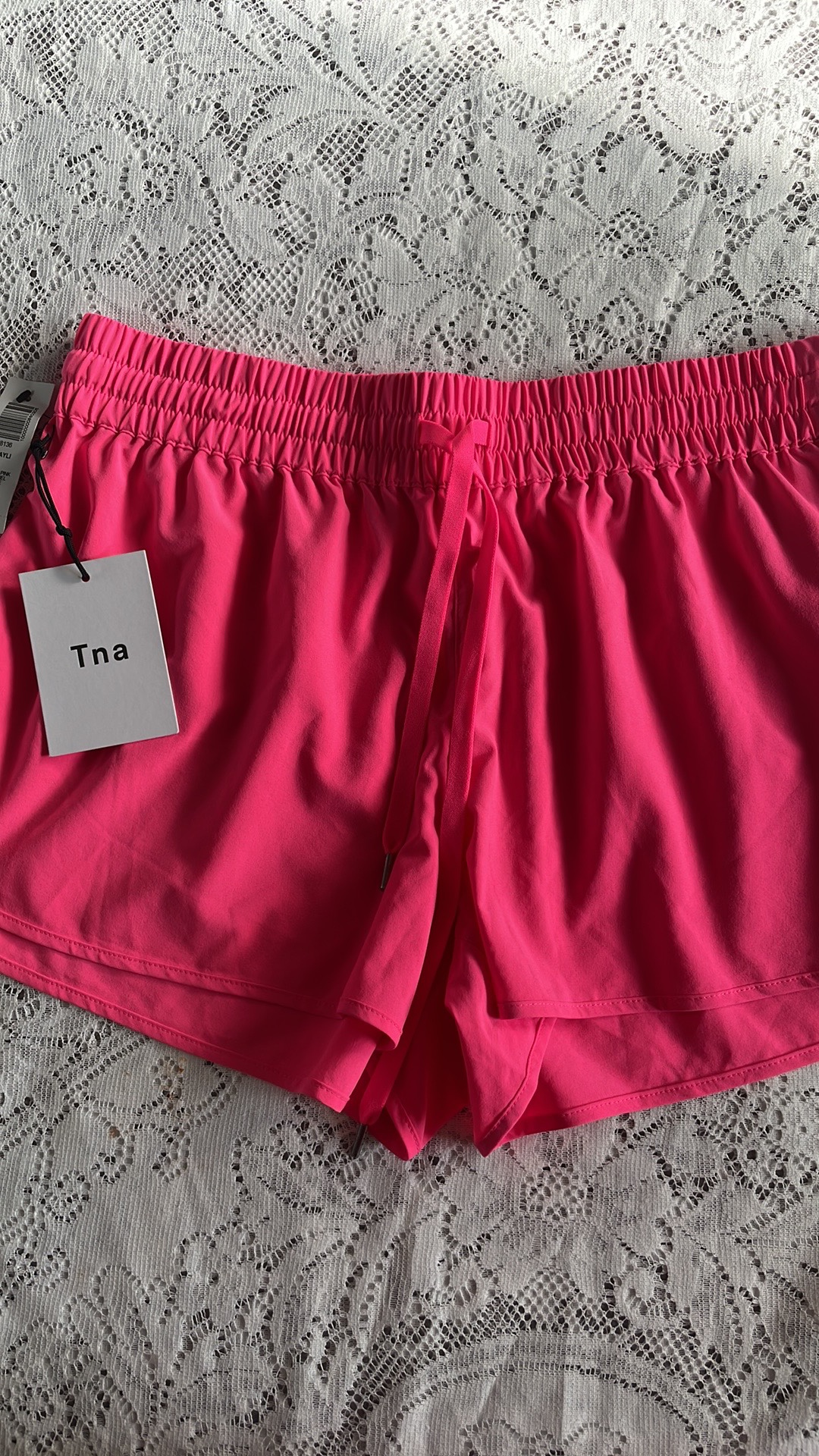 Tna Shorts (MED) Retail Price $48.00 (Final Price $15.00) image indicator(4)