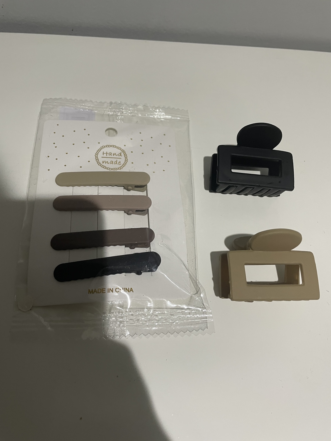 4 hair clips + 2 hair claws - photo 2