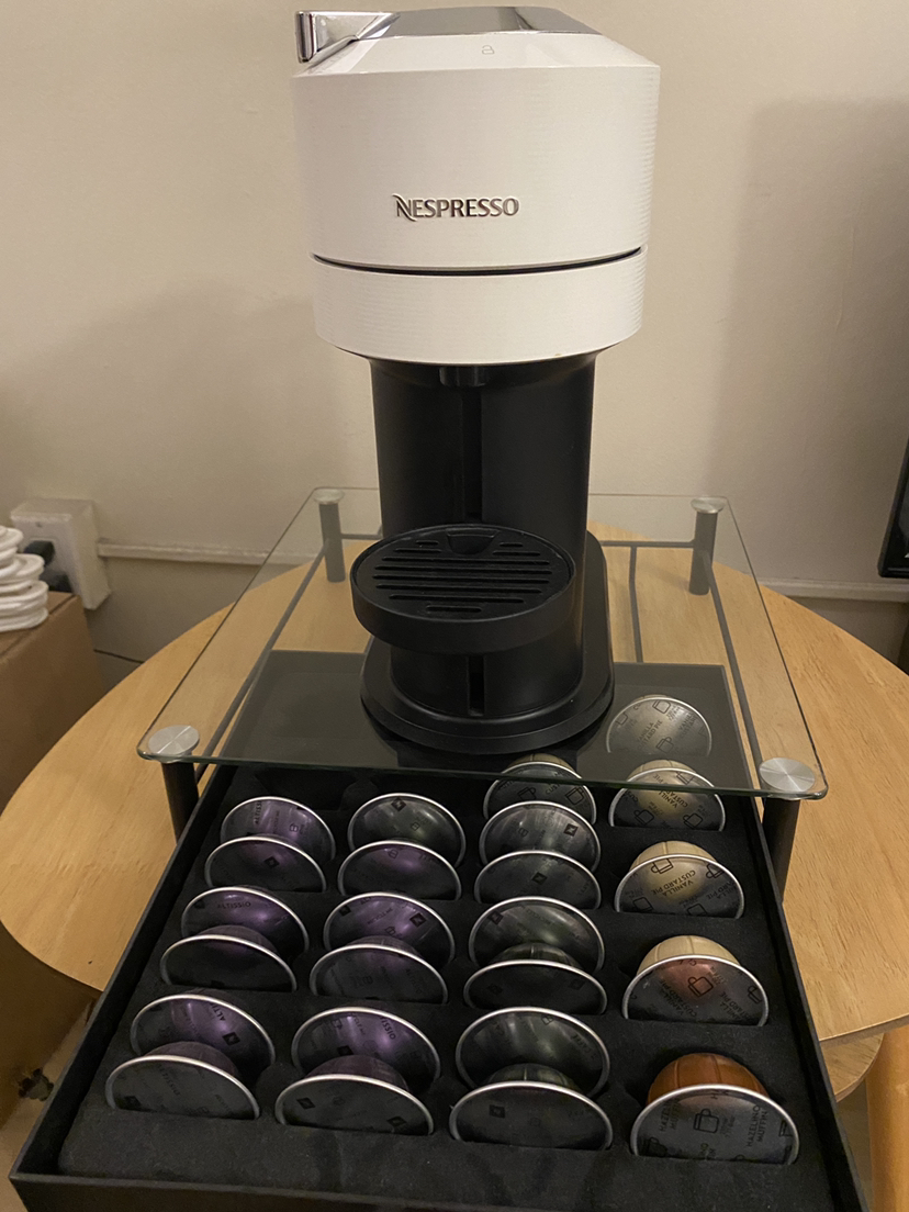 Nespresso Vertuo Next with pod storage - photo 4