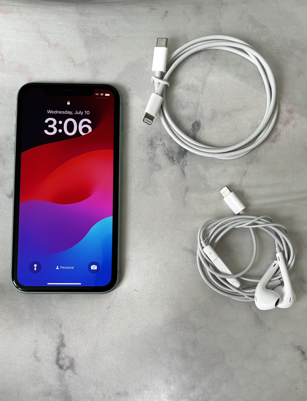 iphone 11 128 GB unlocked like new thumbnail