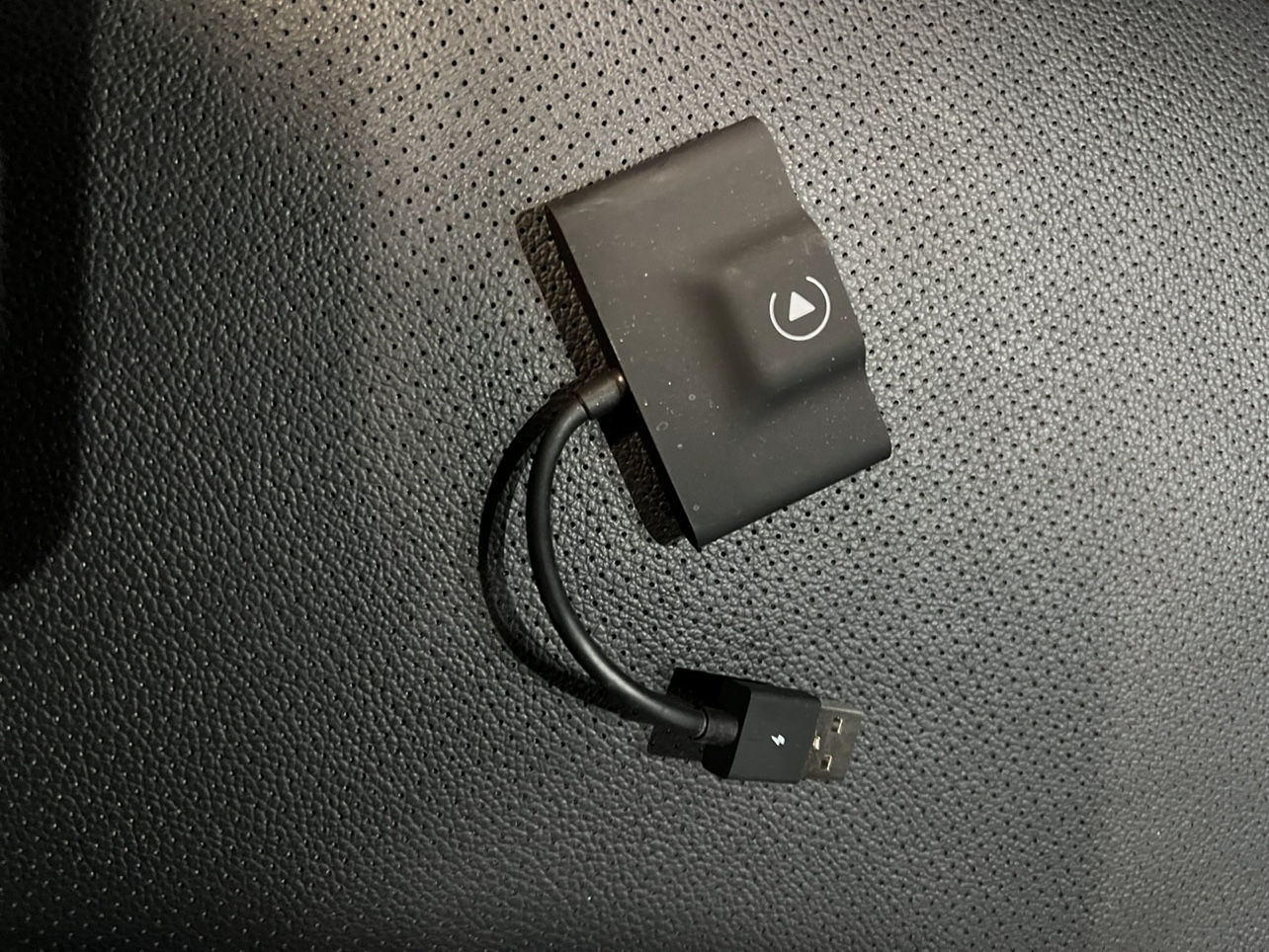 Apple CarPlay Adapter - photo 2