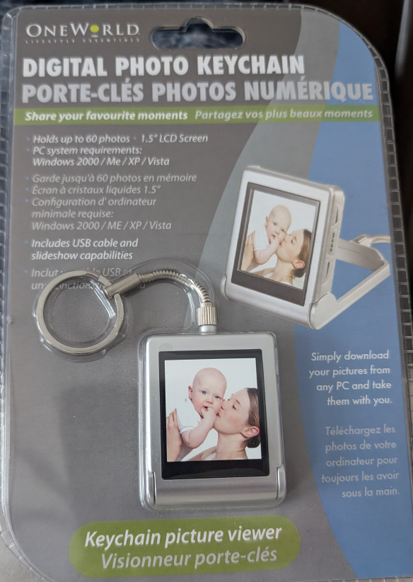 Digital photo keychain⚽ thumbnail