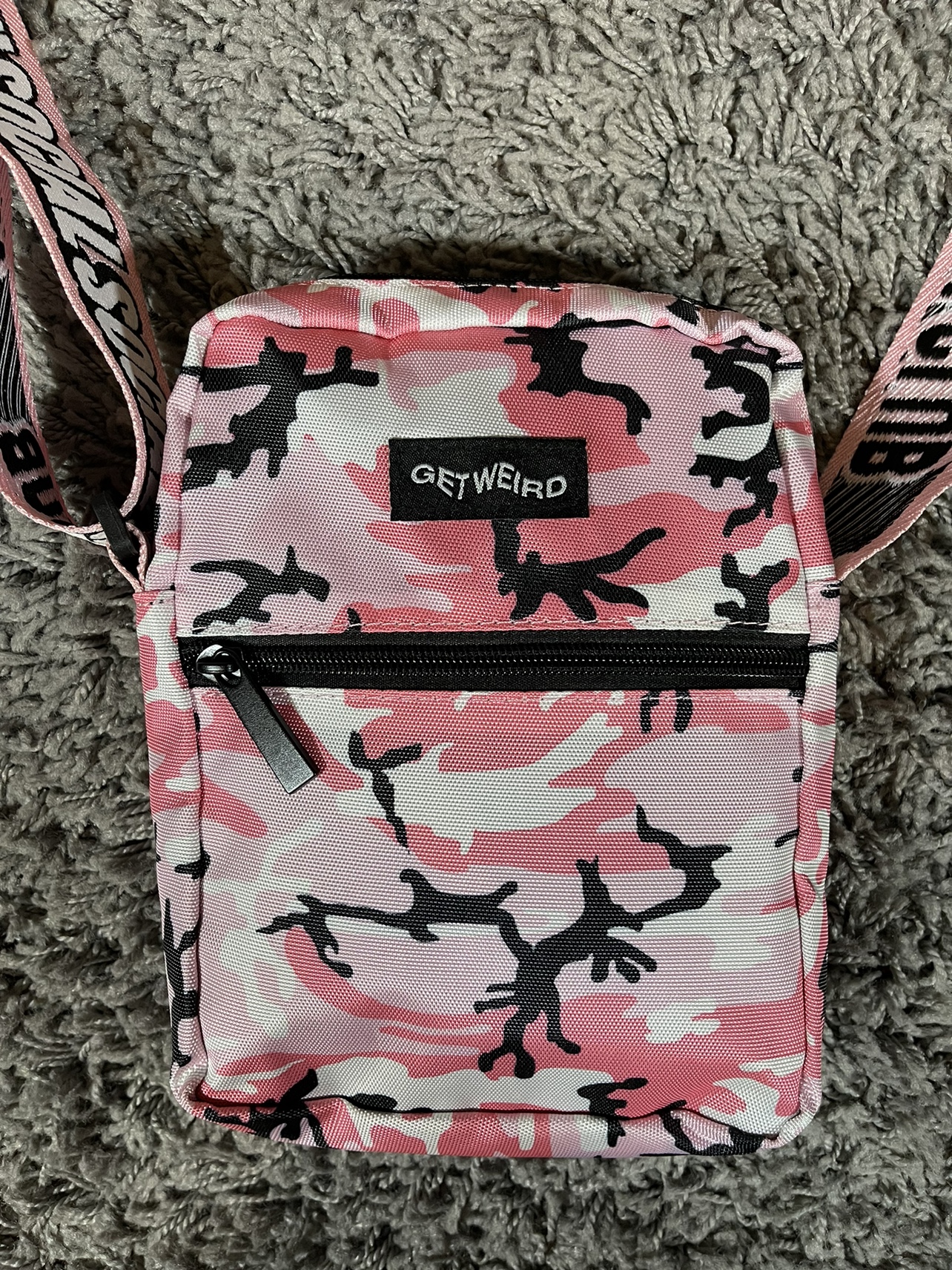 2018FW Anti Social Social Club Get Weird Side Bag Pink Camo image indicator(3)