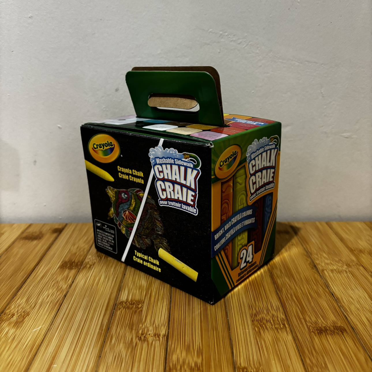 Crayola 24 Count Sidewalk Chalk image indicator(3)