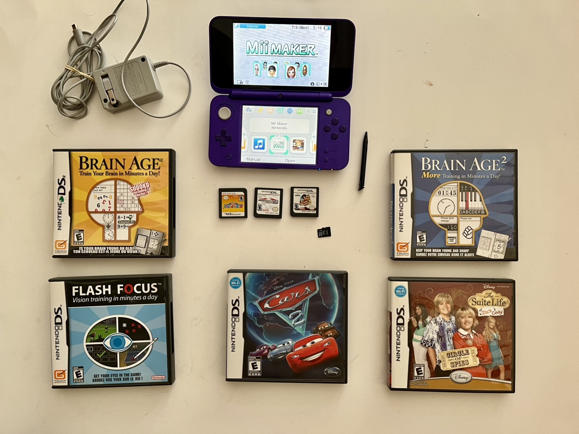 🎮 Nintendo 2DS XL with Games Bundle 🎮