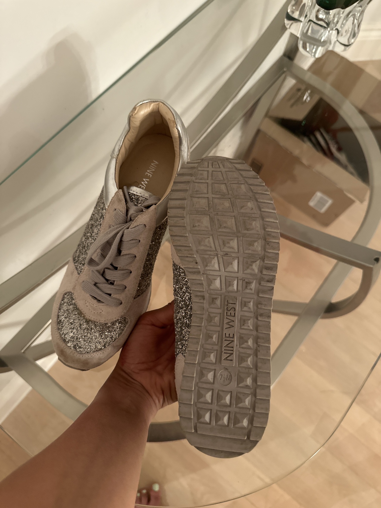 Nine West shoe image indicator(2)