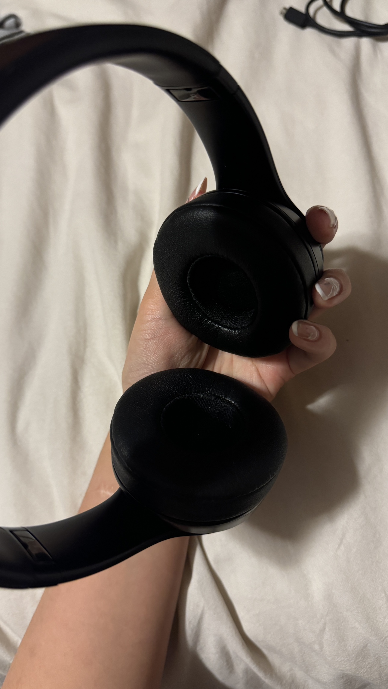 Beat Solo 3 Wireless Headphone - photo 4