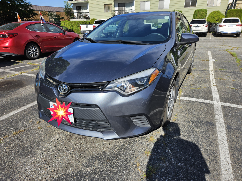 2015 TOYOTA COROLLA CE (MANUAL | CLEAN TITLE | NO ISSUES)