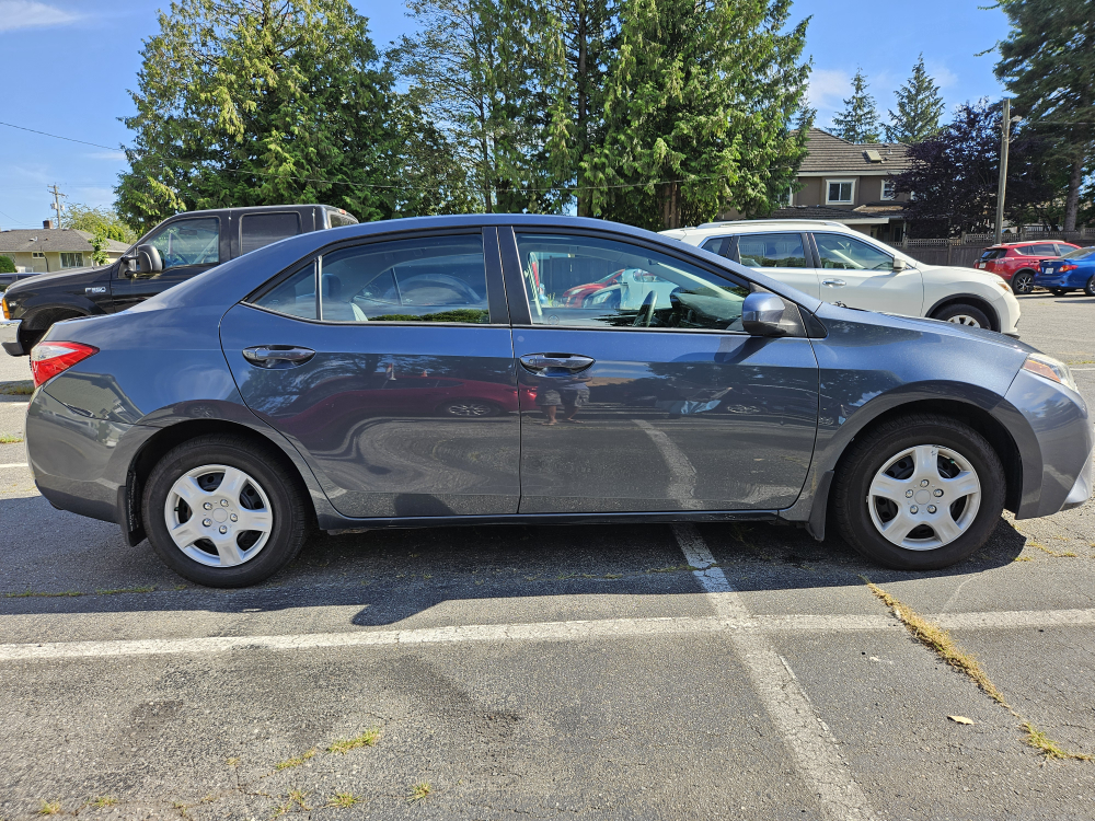 2015 TOYOTA COROLLA CE (MANUAL | CLEAN TITLE | NO ISSUES) - photo 3