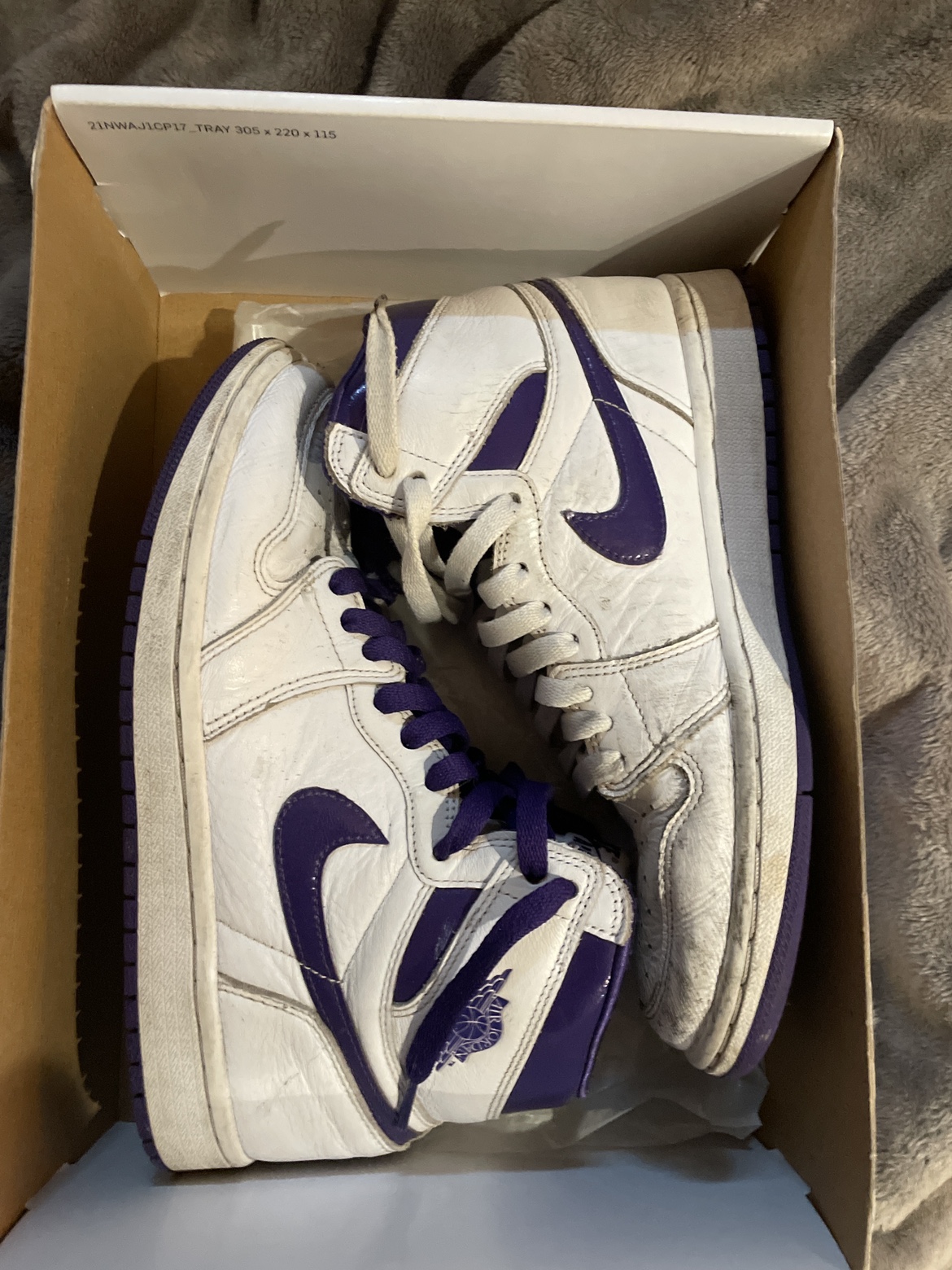 Jordan 1 high court purple women’s image indicator(2)