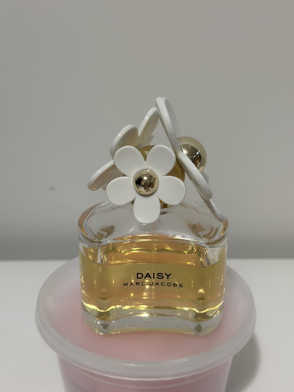 Daisy perfume by Marc Jacobs