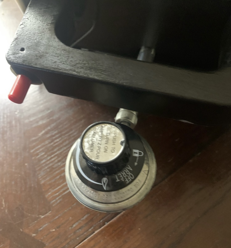 ***PORTABLE BBQ*** and 3 propane bottles image indicator(4)