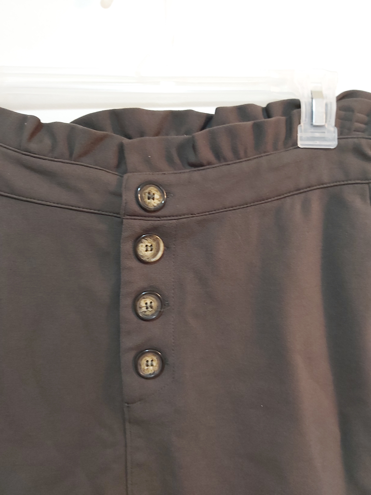 Cute dark green skirt, size medium (M) image indicator(2)