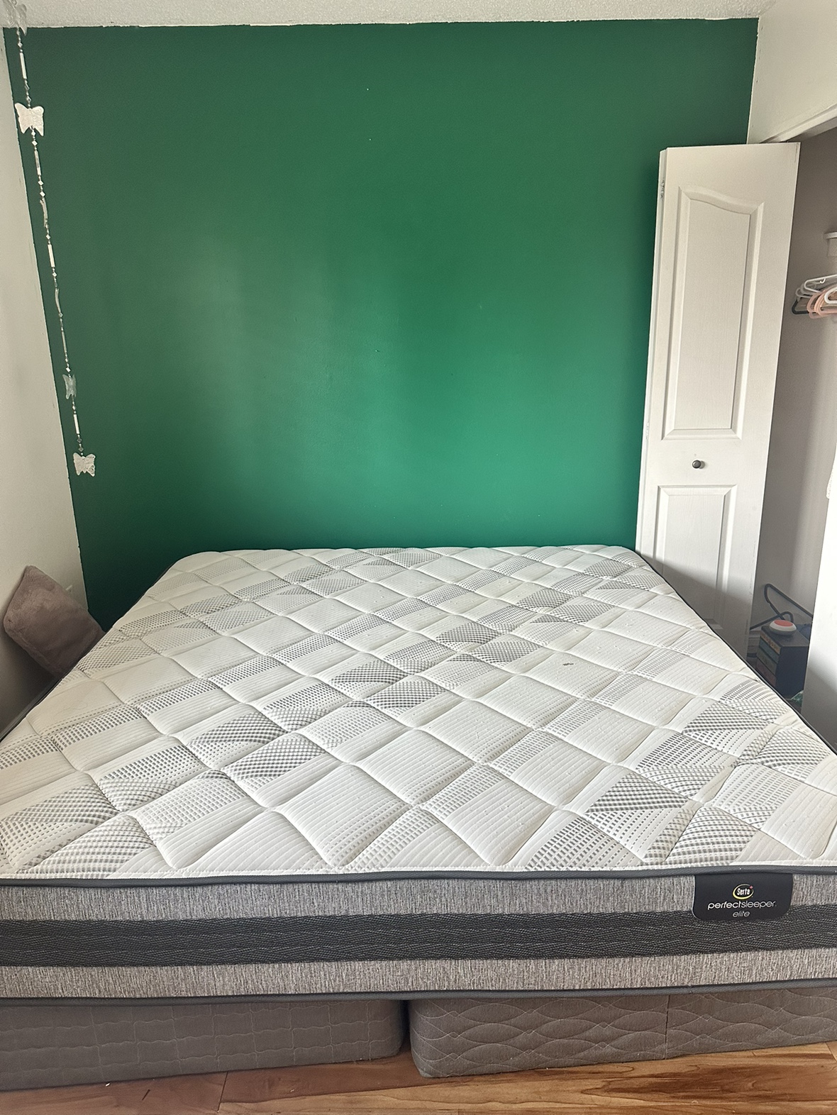 King size mattress - photo 2