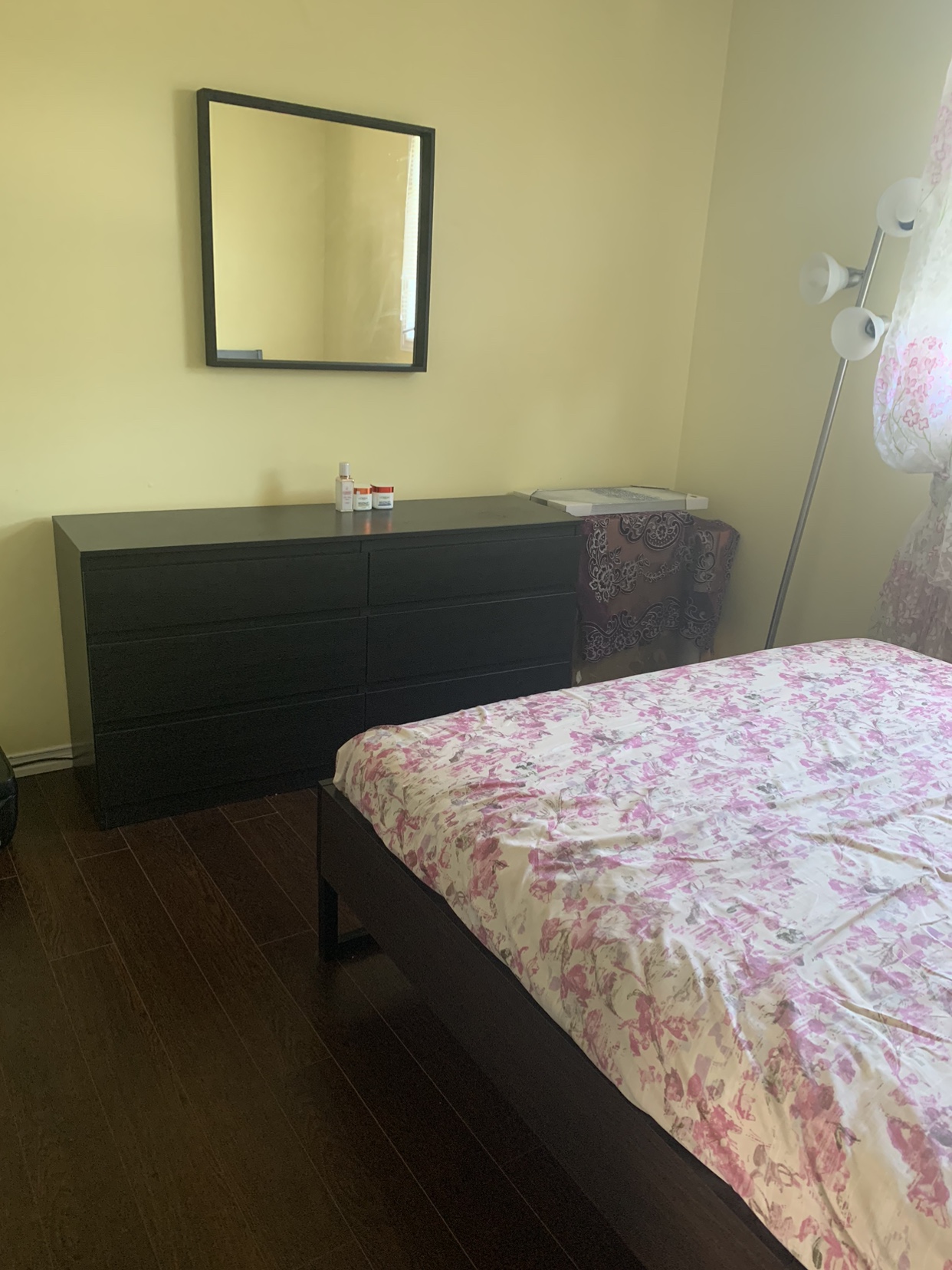 Queen Bed with  6 drawer dresser & Mirror, IKEA excellent - photo 3