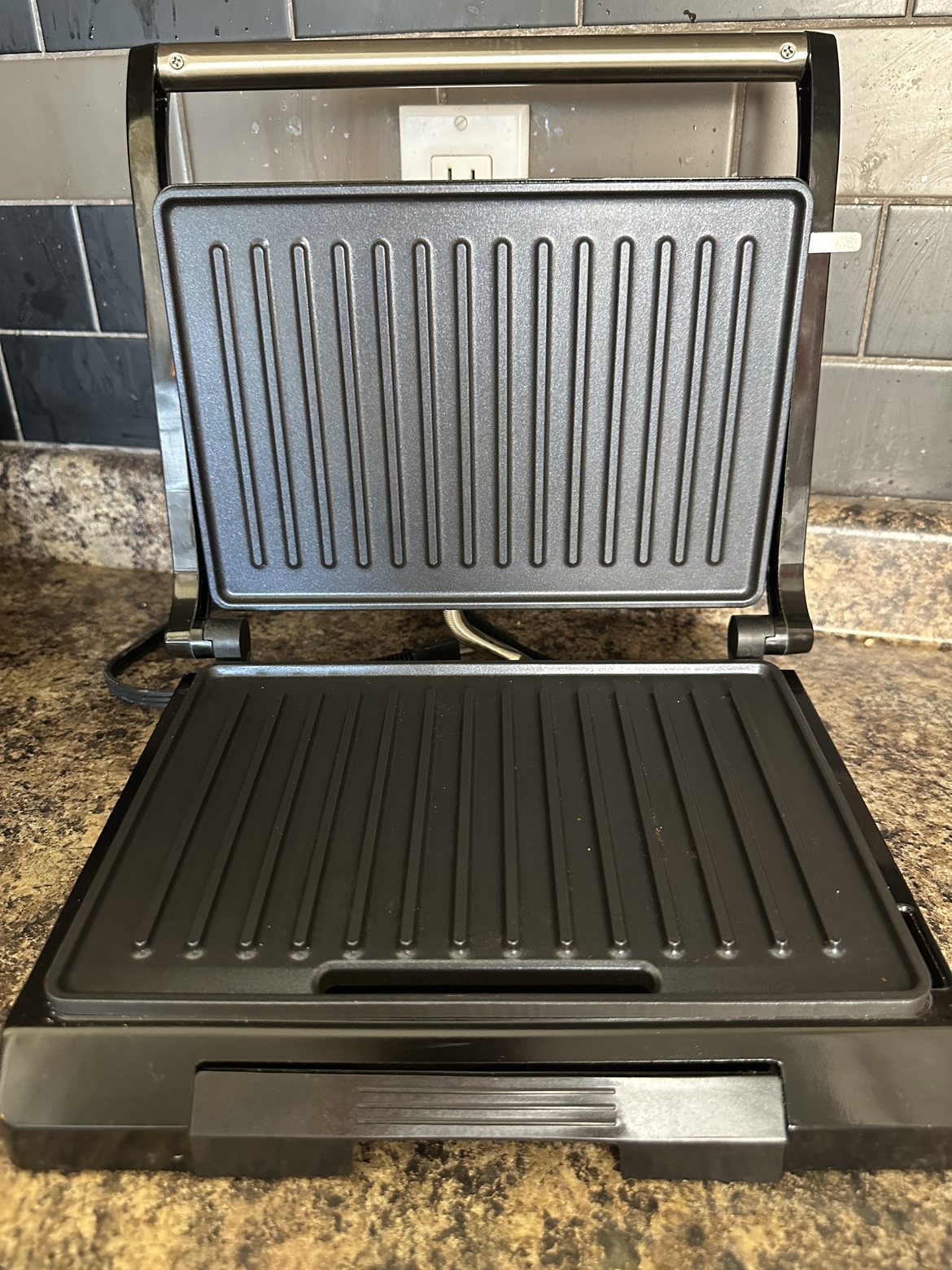 Hamilton Beach compact Grill and Panini Press for SALE!! - photo 3