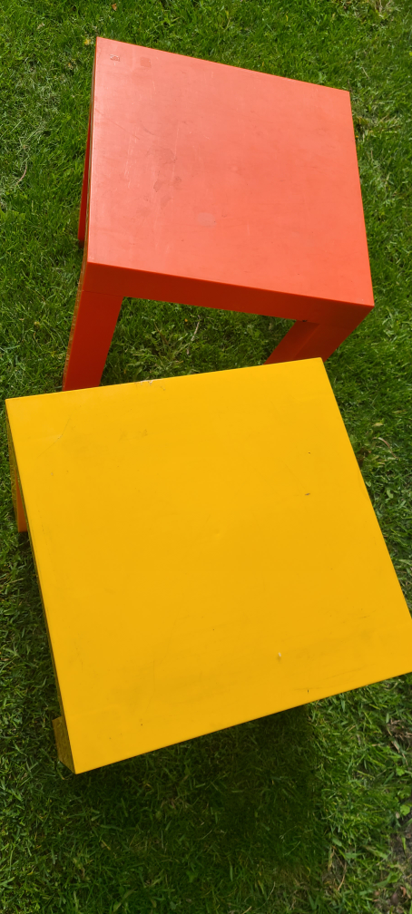 #freecycle kids tables - photo 2