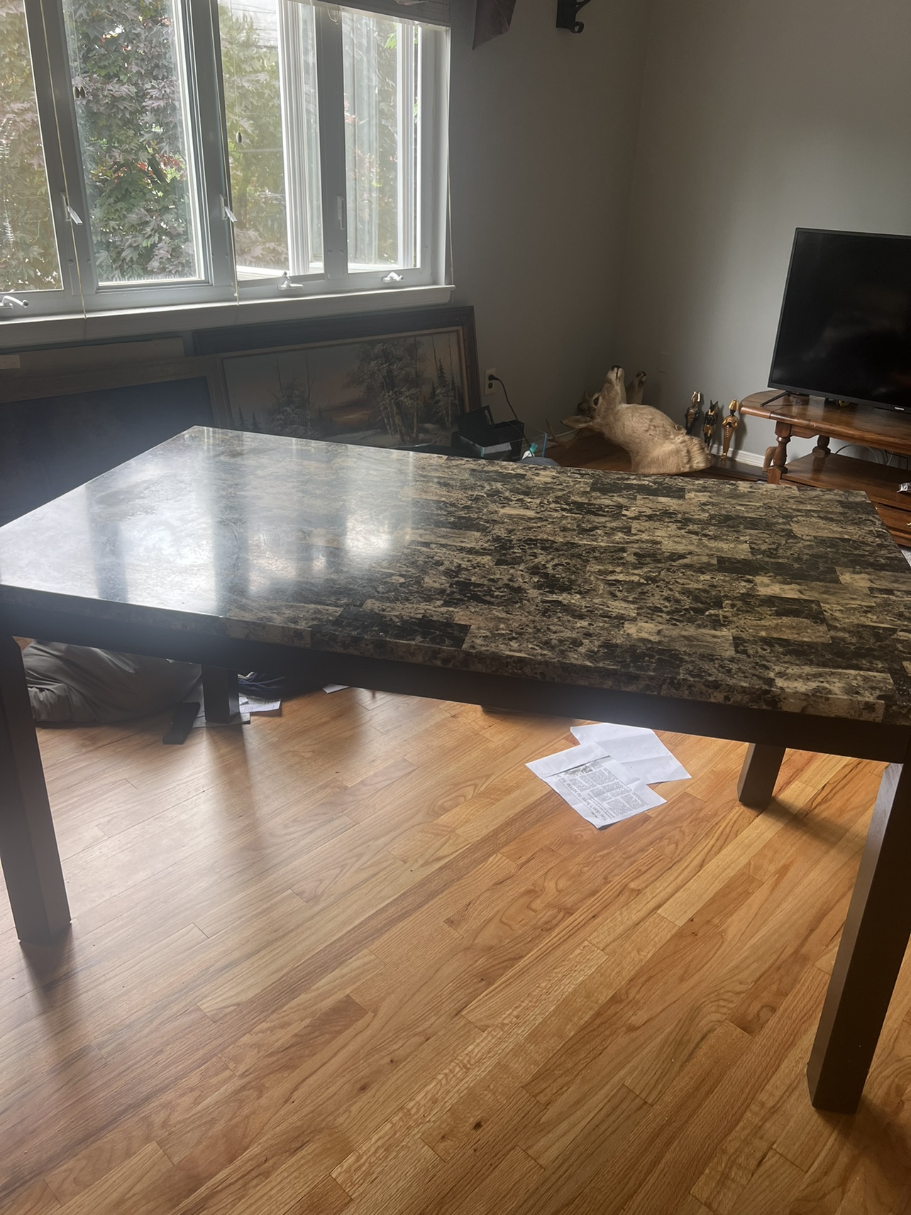 Dinning room table - photo 3
