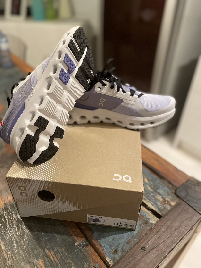 On Women’s Cloudrunner 2, size 9 - photo 2