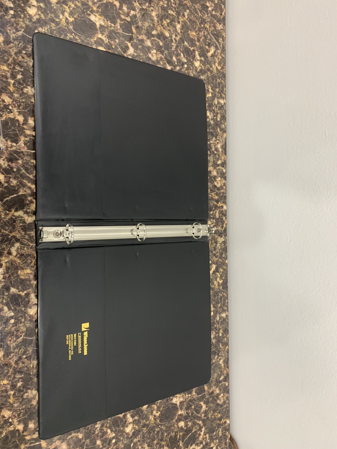 Wilson Jones Black Binder #freecycle - photo 3
