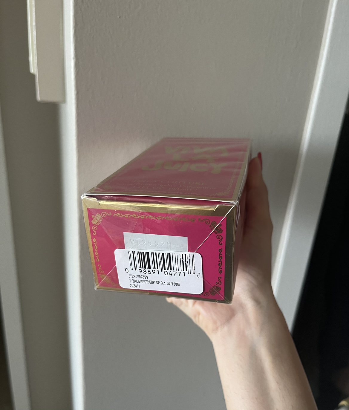 🆕New Juicy Couture Perfume image indicator(3)