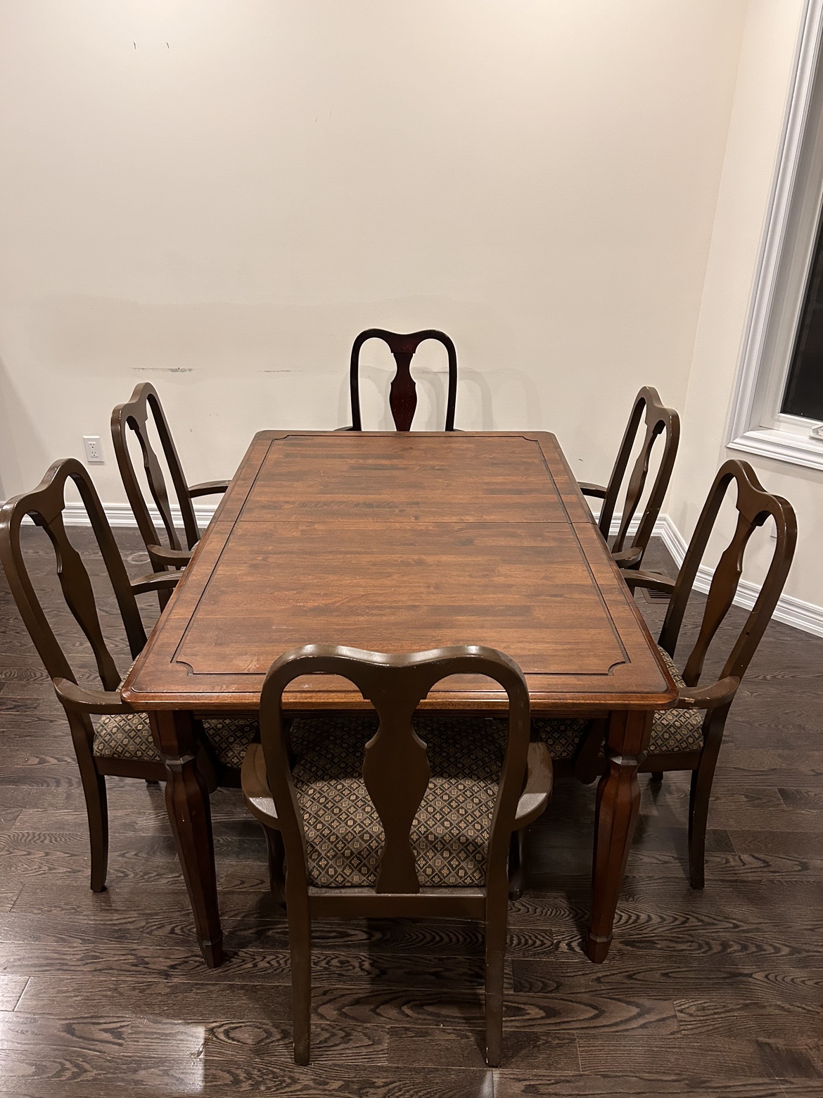 Dining Table Set