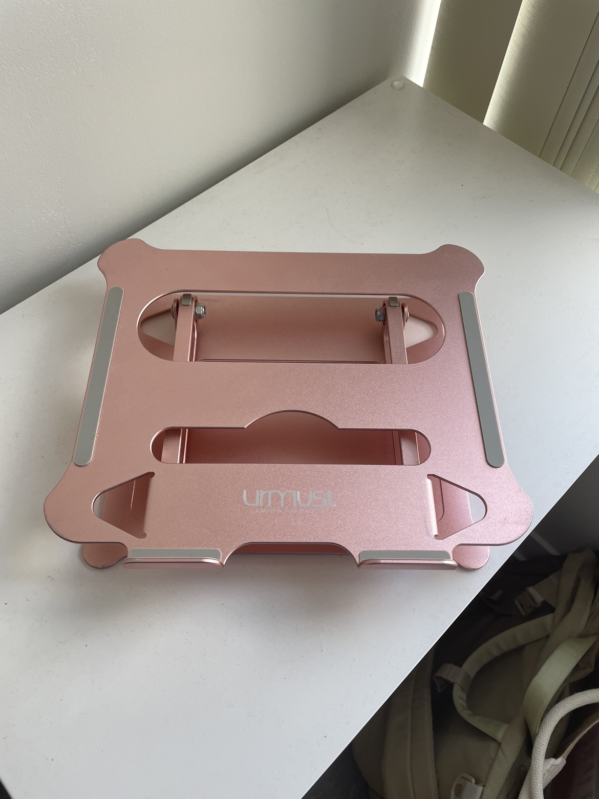 Laptop stand - photo 4