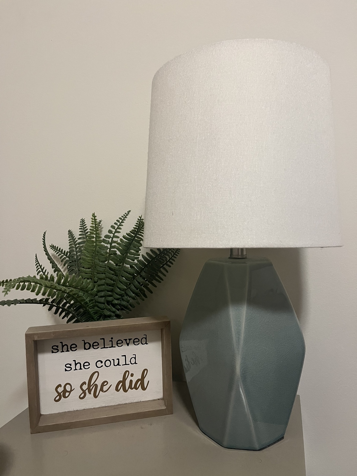 Ceramic table lamp