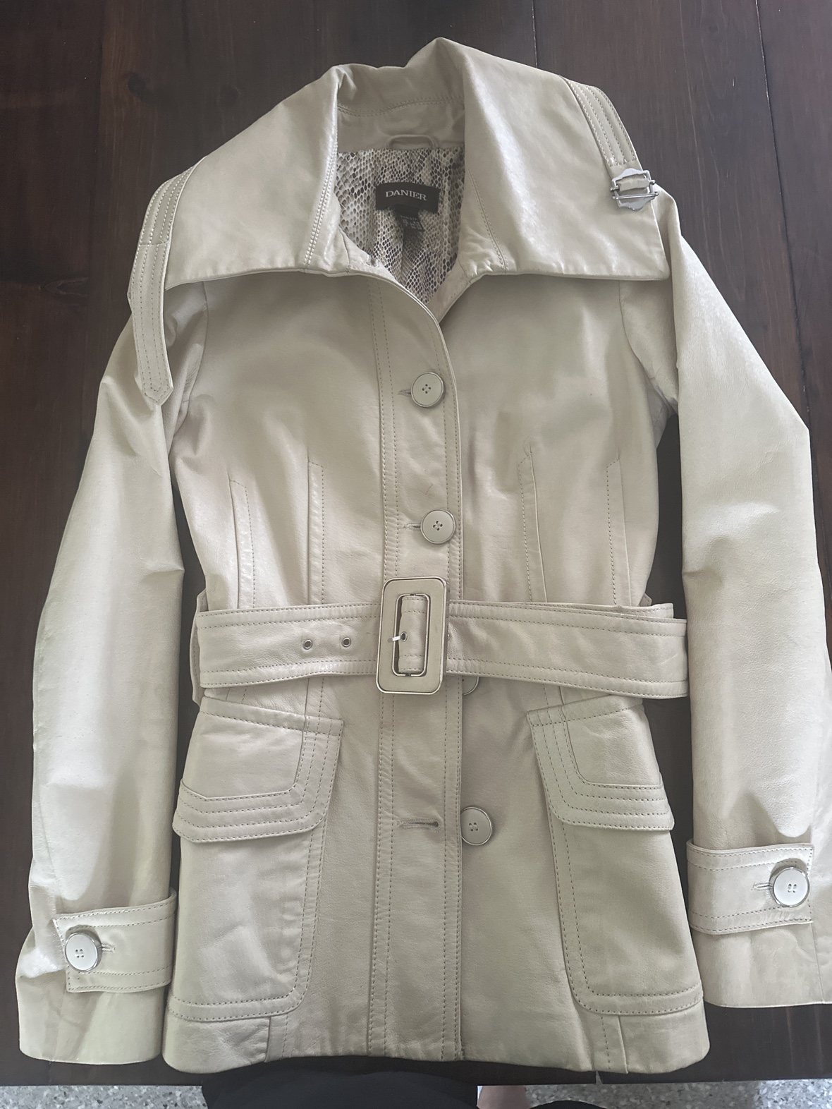 XS Danier genuine  Leather Jacket