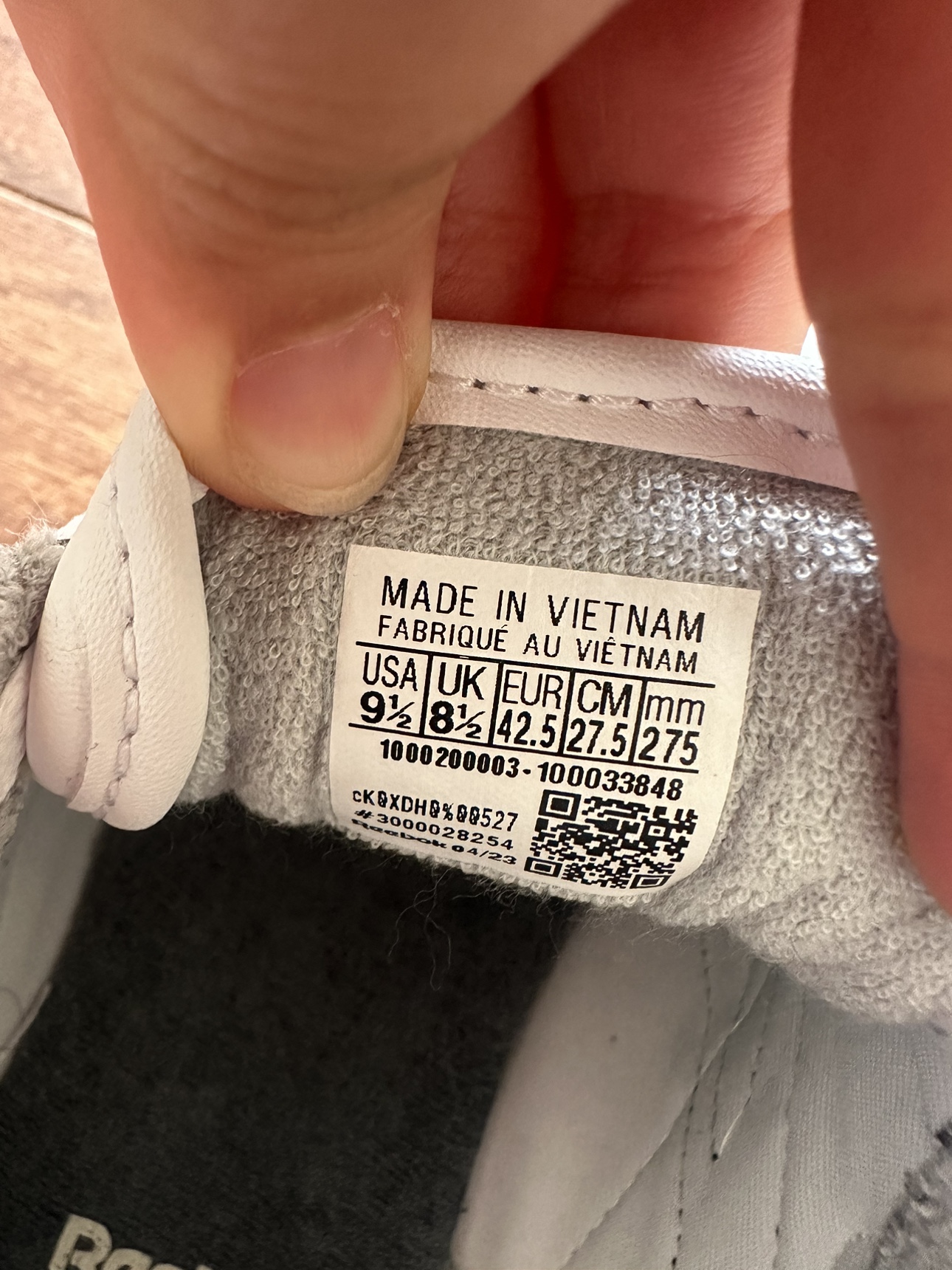 Reebok Shoes image indicator(4)