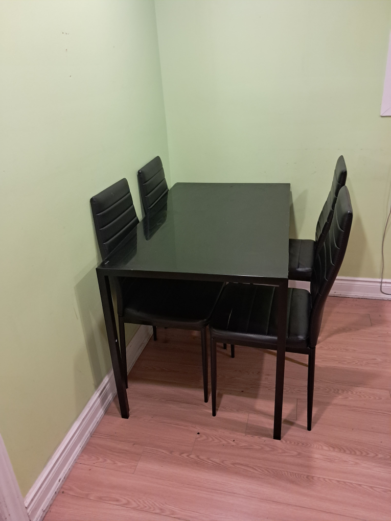 Dining table Set of 4 Chairs - photo 2